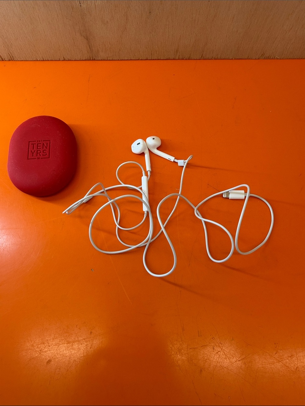 Apple White Wired Earbuds with Beats Red Protective Case - Ten Yrs